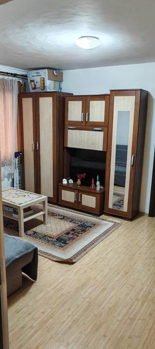 Apartament 2 camere Podu de Piatra 