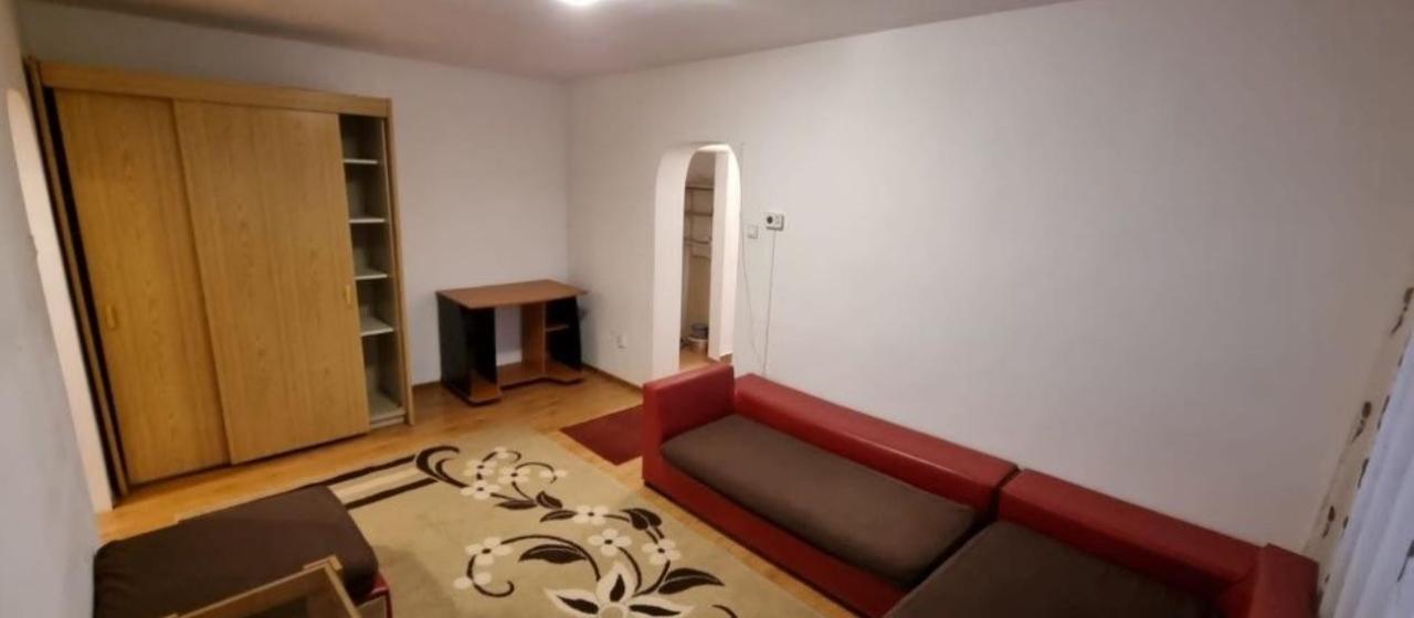 Inchiriere Apartament 2 Camere Podu Ros 