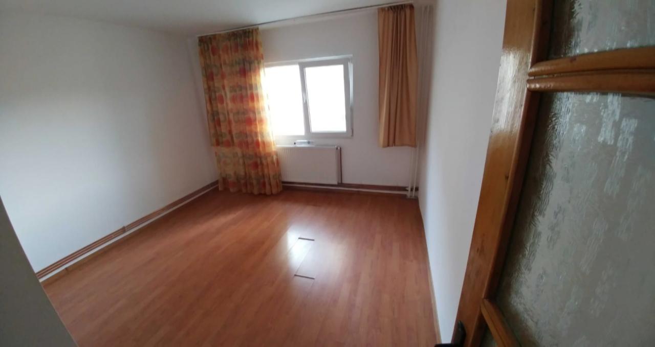 Vanzare Apartament 2 camere Gara Arcu Iasi