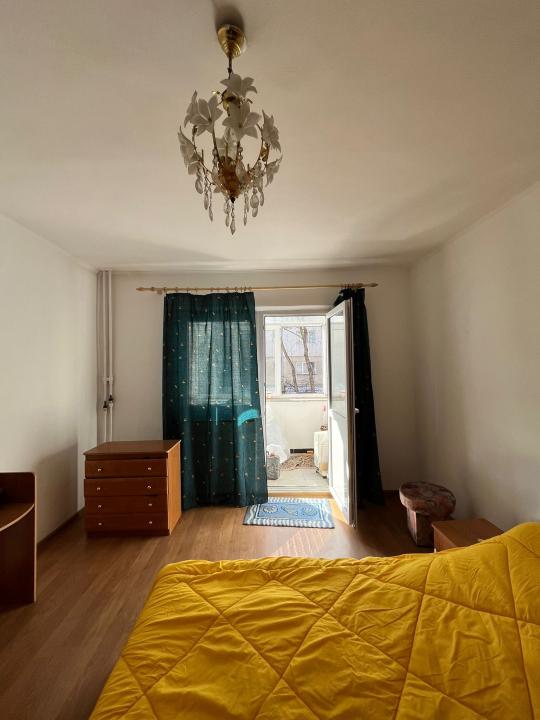 Apartament 2 Camere Decomandat Bloc dupa 80