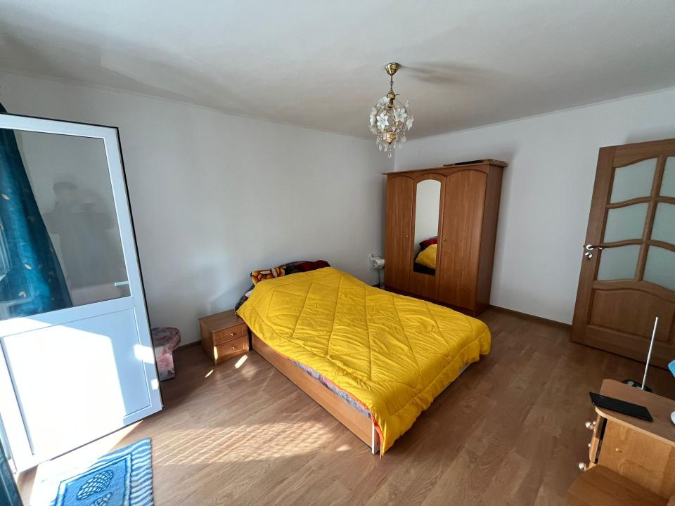 Apartament 2 Camere Decomandat Bloc dupa 80