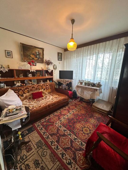 Apartament 3 camere Central Podu Ros 