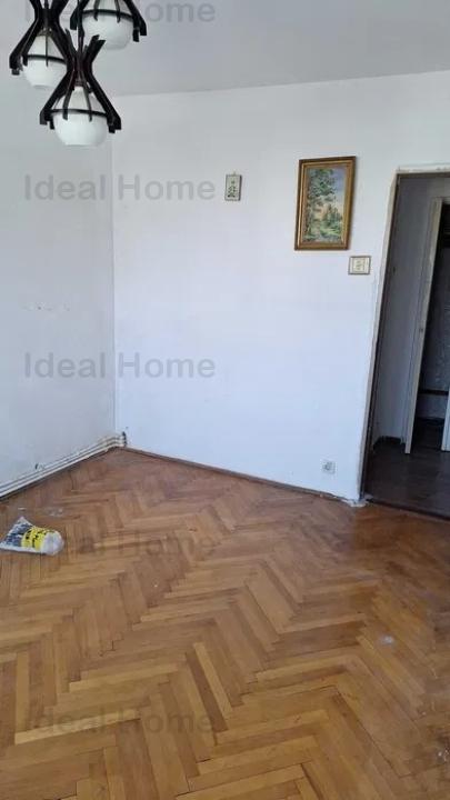 Apartament 3 camere decomandat baza Pod Nicolina 107.000