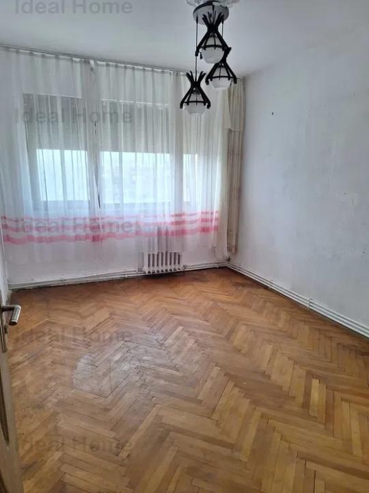 Apartament 3 camere decomandat baza Pod Nicolina 107.000