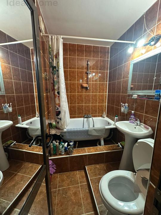 Apartament Central Podu Ros 3 camere 