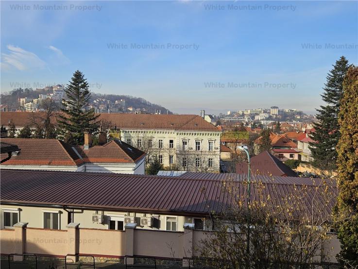 Apartament cu 2 camere renovat in Centrul Istoric