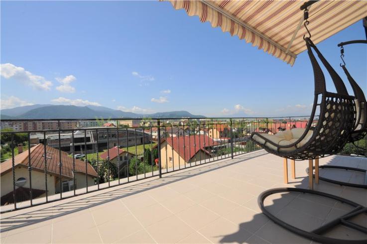 Penthouse cu panorama superba | zona Coresi