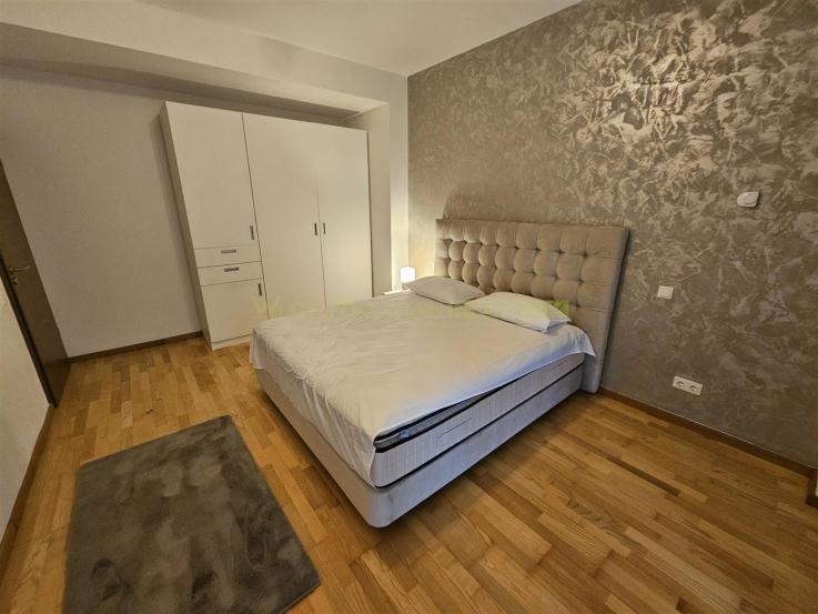 Apartament 3 camere in Bellevue Residence