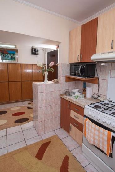 2 camere, Calea Aradului, 51 mp, 69.000 Euro (negociabil). Comision 0.