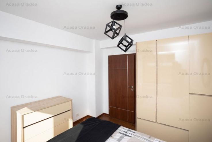 Apartament ultracentral, 4 cam, priveliște, Oradea. 600 E. Comision O.