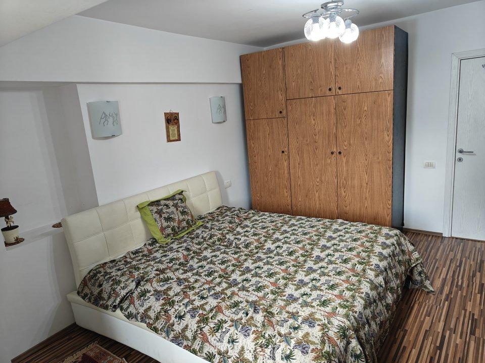 Inchiriez apartament 2 camere, zona Unirii, mobilat si utilat, decomandat