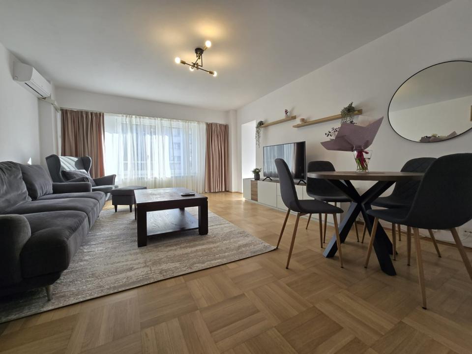 Inchiriez apartament 3 camere zona Piata Muncii, aproape de metrou