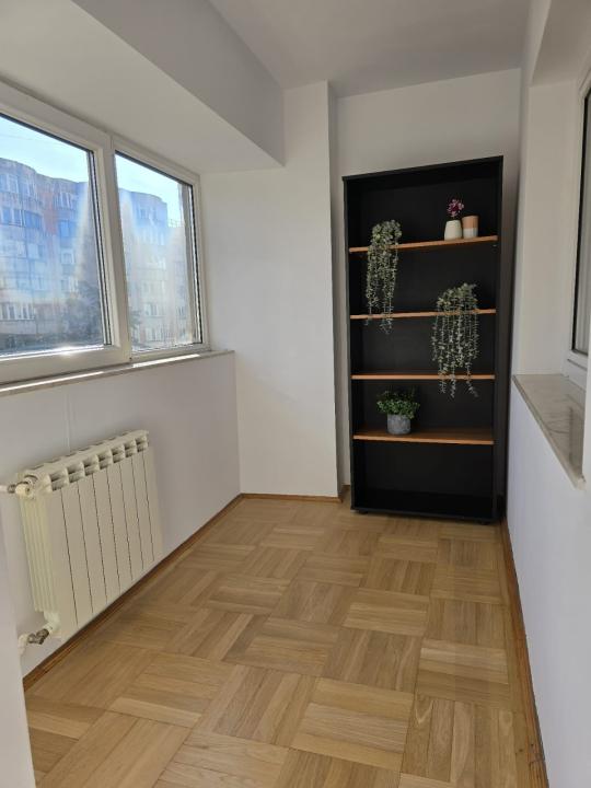 Inchiriez apartament 3 camere zona Piata Muncii, aproape de metrou