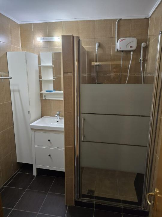 Inchiriez apartament 3 camere zona Piata Muncii, aproape de metrou