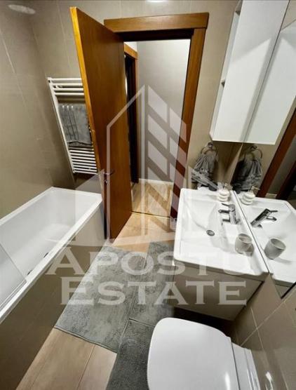 Apartament lux cu 4 camere si vedere spre Bega