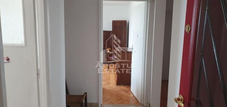 Apartament cu 2 camere, centrala proprie, zona Olimpia stadion