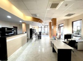 Spatiu comercial, 123mp, zona Lipovei