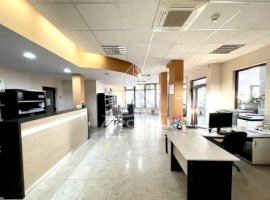 Spatiu comercial, 123mp, zona Lipovei