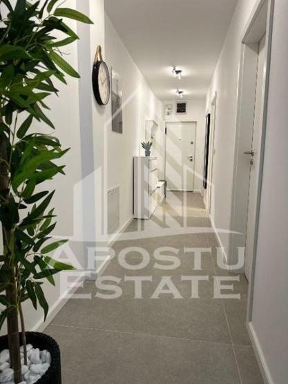 Apartament  de lux cu 3 camere si gradina proprie, in zona Soarelui