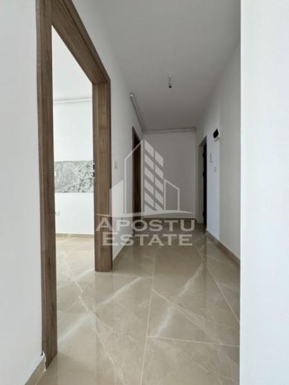 Apartament cu 2 camere, bucatarie inchisa, etaj intermediar, Braytim.