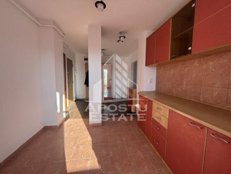 Apartament cu 3 camere in zona Dorobantilor, centrala termica