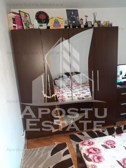 Apartament decomandat 2 camere, centrala proprie, zona Calea Aradului