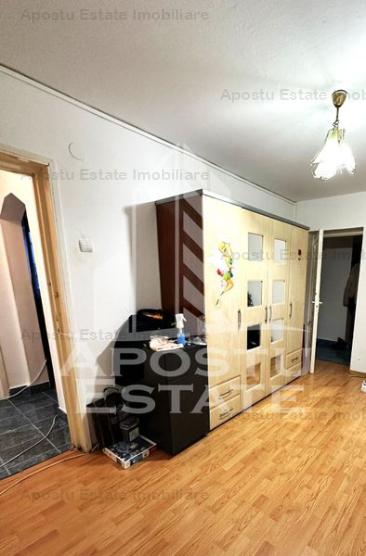 Apartament cu 3 camere, de vanzare, in zona Fortuna, Arad.