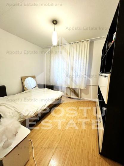 Apartament cu 3 camere, de vanzare, in zona Fortuna, Arad.