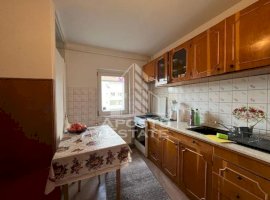 Apartament cu 2 camere,  centrala proprie, situat in zona Dambovita