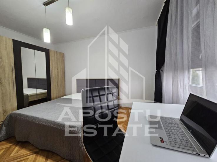 Apartament cu 3 camere decomandat centrala proprie Gh. Lazar.