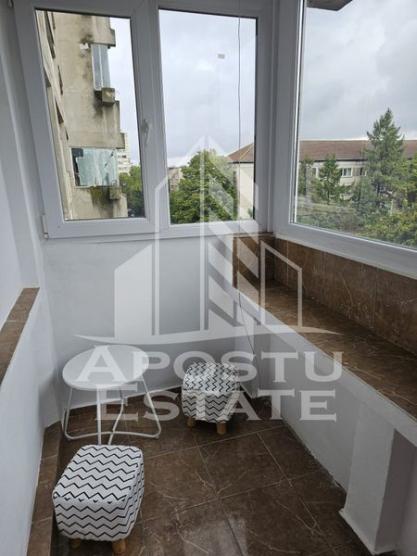 Apartament cu 3 camere decomandat centrala proprie Gh. Lazar.