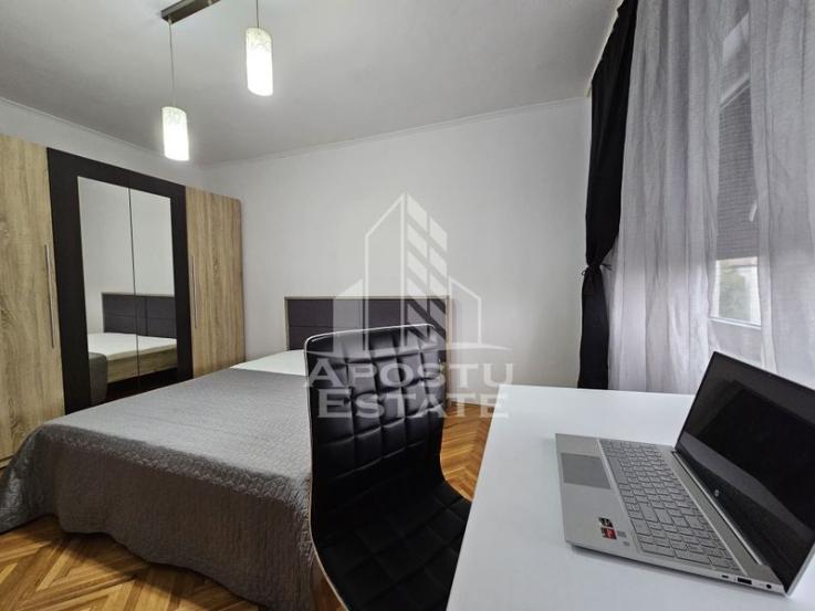 Apartament cu 3 camere decomandat centrala proprie Gh. Lazar.