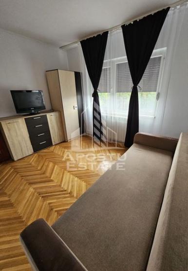 Apartament cu 3 camere decomandat centrala proprie Gh. Lazar.