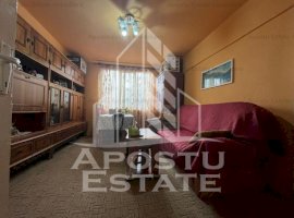 Apartament cu 2 camere, etajul 1 , zona  Brancoveanu