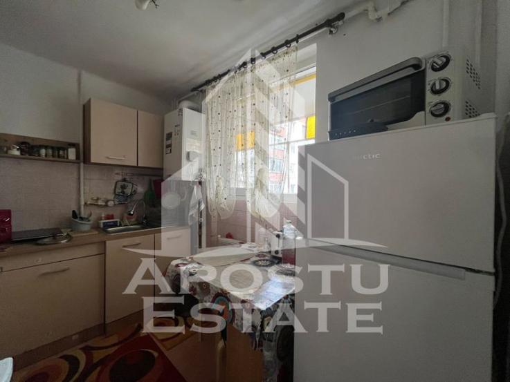 Apartament cu 2 camere, etajul 1 , zona  Brancoveanu