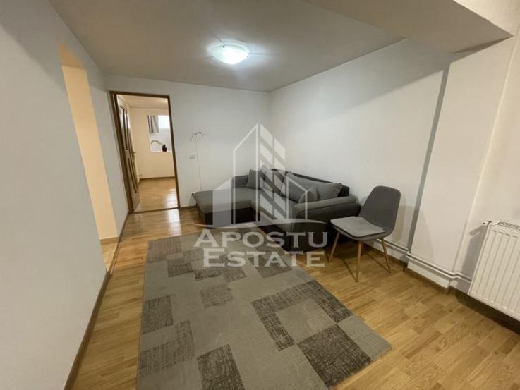 Apartament cu 3 camere, SAD, 57 mp, demisol, Zona Aradului