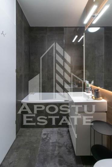 Apartament de lux cu 2 camere, loc de parcare, zona Calea Aradului