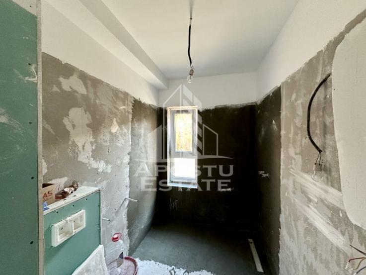 Apartament cu 3 camere, 90 mp utili, etajul intai, zona Mehala