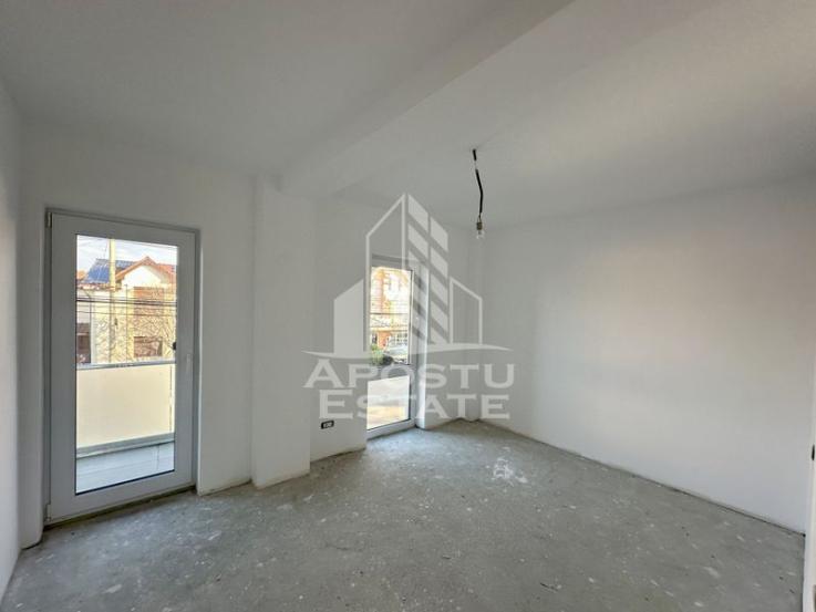 Apartament cu 3 camere, 90 mp utili, etajul intai, zona Mehala