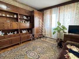 Apartament 2 camere, centrala proprie, etaj 3, Simion Barnutiu