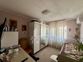 Apartament 3 camere, 2 bai, decomandat, centrala proprie, Aradului