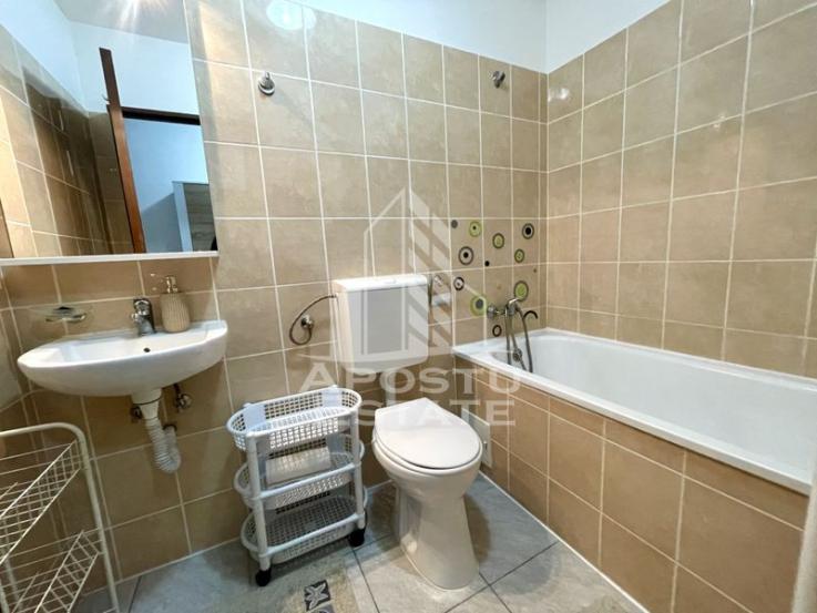 Apartament cu o camera, centrala proprie, zona Girocului