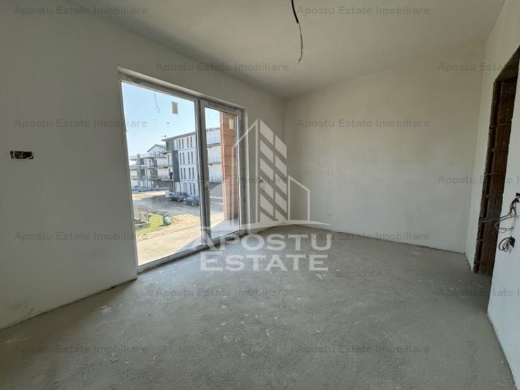 Apartamente cu 3 camere, terasa de 45 mp, zona Braytim.