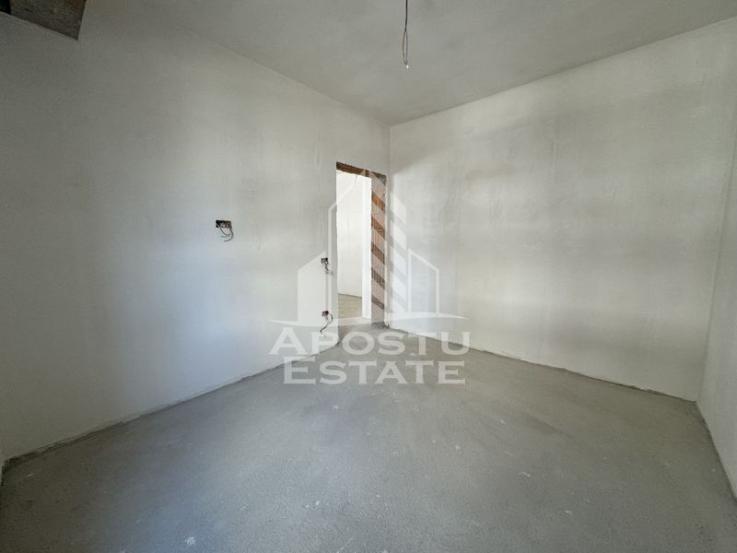 Apartamente cu 3 camere, terasa de 45 mp, zona Braytim.