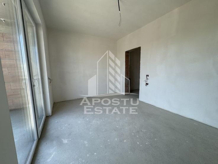 Apartamente cu 3 camere, terasa de 45 mp, zona Braytim.