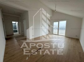 Apartament cu 2camere decomandat,spatiu de depozitare de 65mp.