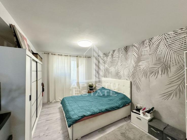 Apartament cu 3 camere, centrala proprie, in apropiere de Complex