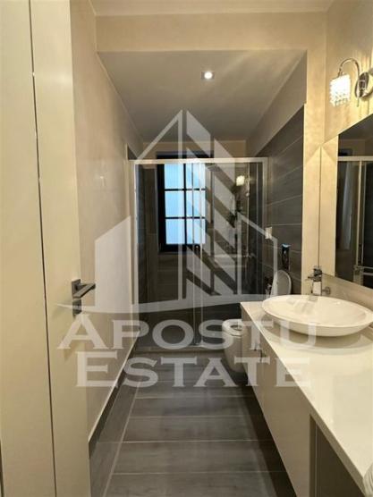 Duplex exclusivist, 4 camere, Ronat