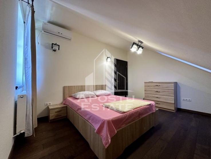 Penthouse cu scara interioara 3 camere 2 bai si dressing, zona Mehala.