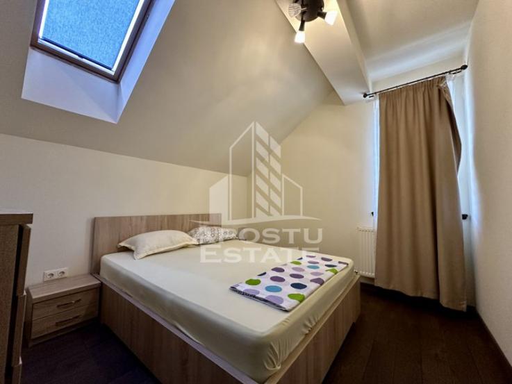 Penthouse cu scara interioara 3 camere 2 bai si dressing, zona Mehala.